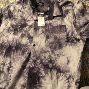 Short sleeve button down